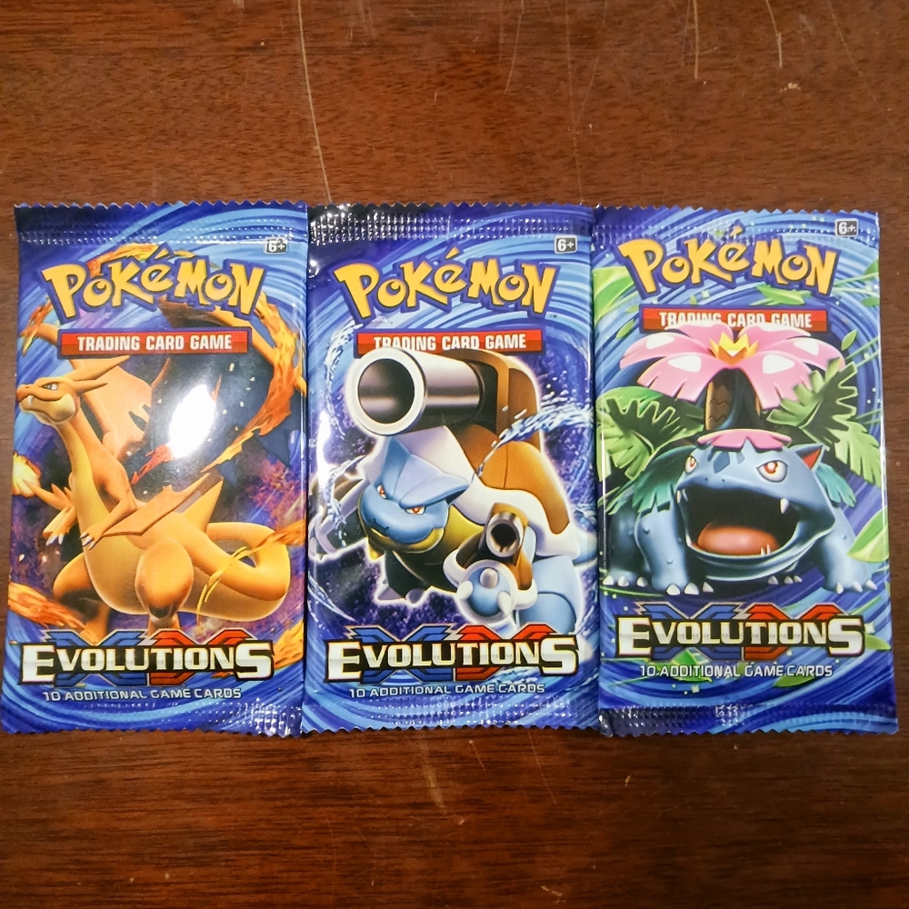 Pokemon cards sealed "Evolutions" booster pack